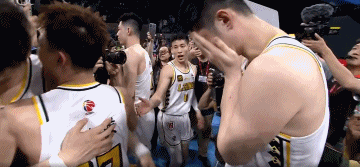 不容易！广厦夺冠胡金秋喜极而泣