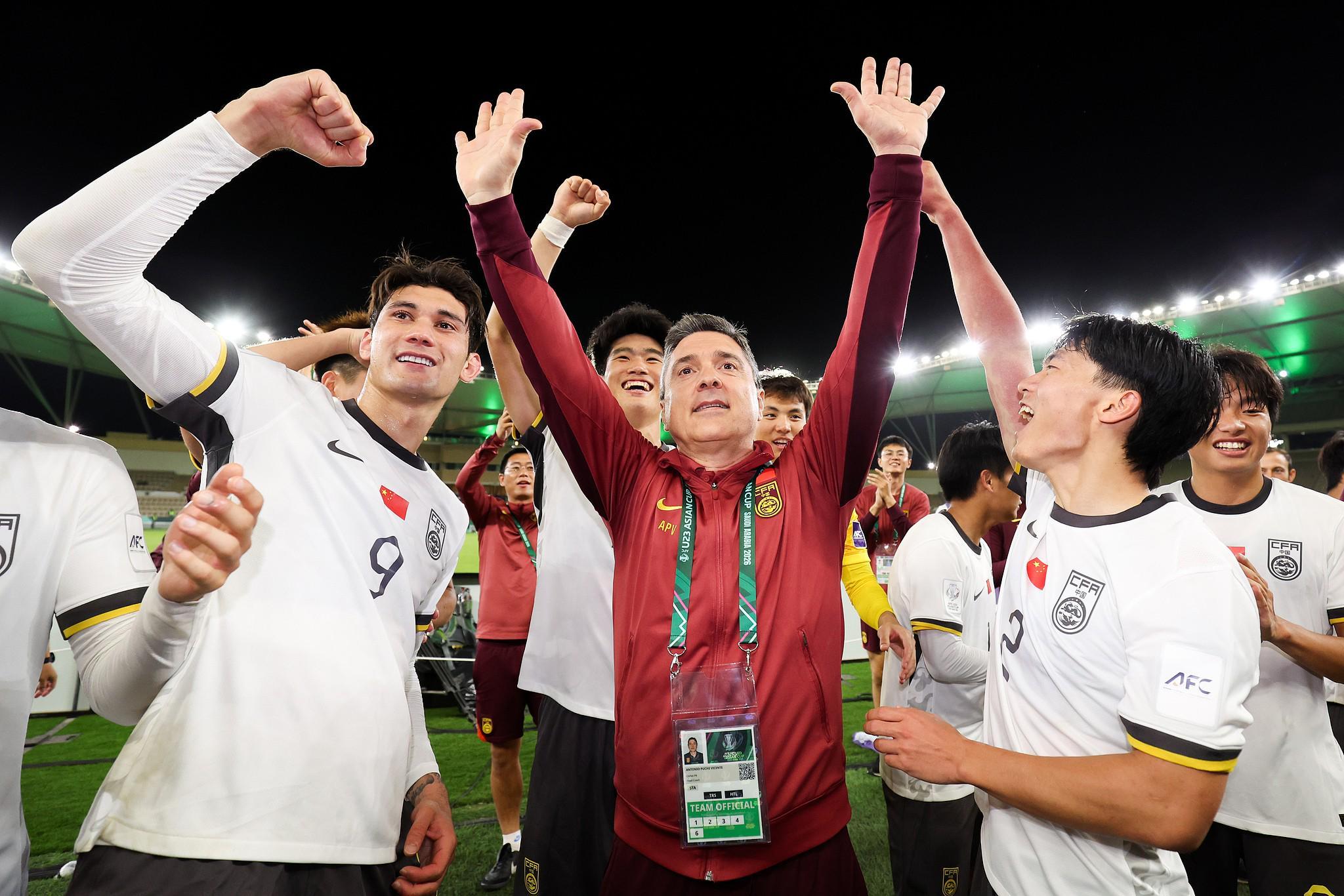 lol直播-骆明：传控和防范不是反义词关系；U23球员脚下有活是基础